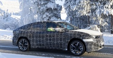 Наступник BMW X4 вперше засвітився під час випробувань (фото)