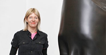 Искусство для людей. Хелен Фиби: "Запрещать, уничтожать или прятать культурное наследие, вместо того чтобы переосмыслять, — не лучшая терапия"