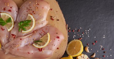 Як правильно зварити ідеальне куряче філе: проста порада від шеф-кухаря