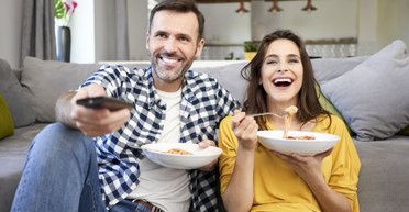 Подвійне джерело дофаміну. Чи варто вечеряти за переглядом серіалів