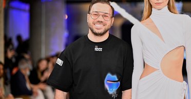 Андре Тан представив свою колекцію в Лос-Анджелесі і нагадав про війну в Україні (фото)