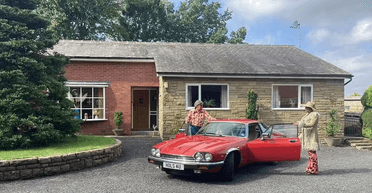 Назад у минуле: подружжя перетворило своє житло на будинок 50-річної давнини (фото)