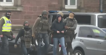 Підірвала в'язницю й обстріляла посольство США: у Берліні затримали 65-річну терористку