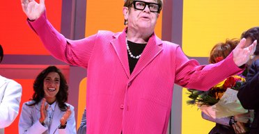 "Это печальный конец для него": Элтон Джон получил сокрушительный удар на Бродвее (фото)