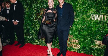 Марго Роббі в образі Барбі та в компанії чоловіка відвідала захід (фото)