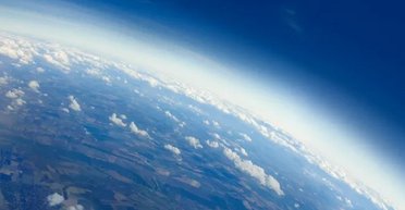 Учені з Пентагону прослуховували атмосферу Землі і випадково виявили ракету Ілона Маска