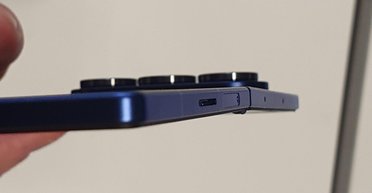 У магазинах помітили критичний дефект нових смартфонів Galaxy Z Fold 7: у чому причина