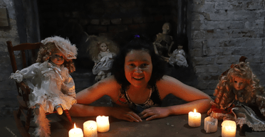 Усе заради грошей: модель помстилася колишньому, змусивши заплатити за фальшивими рахунками (фото)