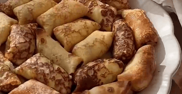 Налисники з сиром: рецепт ситної та апетитної страви до сніданку