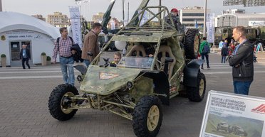 Незамінний транспорт: ЗС РФ створюють баггі із захопленої на полі бою техніки