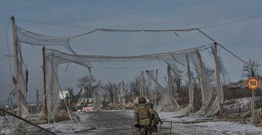 Дорога смерті або життя: Ліберови показали, як виглядає шлях до Костянтинівки (фото)