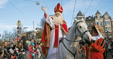 Амстердам. Light Festival длится весь январь