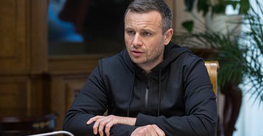 "Сам не понимаю": министр финансов удивился, почему волонтеры собирают деньги для ВСУ (видео)