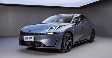 Презентован мощный и недорогой конкурент Toyota Camry от Geely и Volvo (фото)