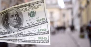 Что будет с курсом доллара и евро в Украине: прогноз экспертов