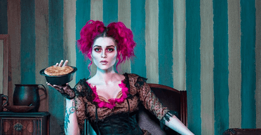 "Воістину жахливо": модель спробувала мамин пиріг із "минулого" (фото)