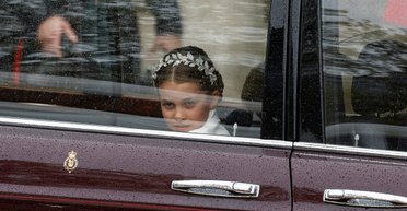 Принцеса Шарлотта має більше шансів стати королевою, ніж принцеса Анна