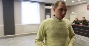 Церемония с "сюрпризом": в РФ при получении гражданства мужчинам вручают повестки (видео)