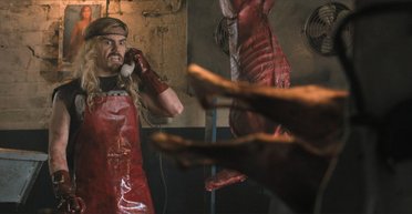 Бархатная бензопила. Четыре ярких фильма апреля, которые не попали в прокат