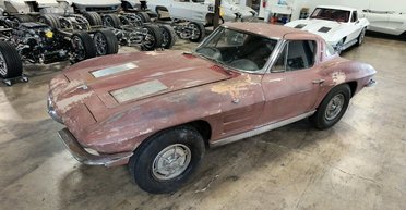 Іржавий раритет: Chevrolet без двигуна продають за $95 000 (фото)