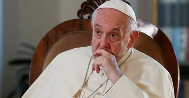 Ватикан дозволив геям ставати католицькими священиками, — Reuters