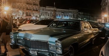 Гигант с 7,7-литровым V8: в Украине заметили люксовое американское авто 60-х (фото)