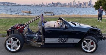 Седан Mercedes-Benz перетворили на дивний карт без багажника і даху (фото)