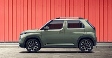 Самый дешевый электрокроссовер Hyundai за 22 000 евро впервые заметили на дорогах (фото)