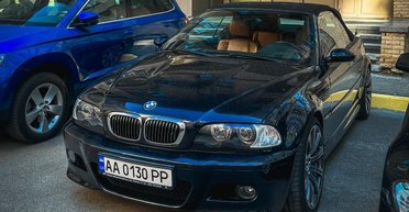 Гость из 2000-х: в Киеве заметили легендарный спорткар BMW (фото)