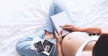 Женщина назвала ребенка "худшим именем в истории": в сети назвали это "преступлением" (фото)