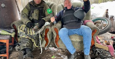 "Одной руки нет, но так нормально": военкор РФ рассказал о поездке на оккупированный Донбасс