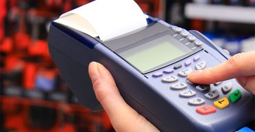 Как зарегистрировать РРО в контролирующих органах: налоговики рассказали о вариантах