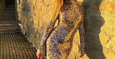 Розі Гантінгтон-Вайтлі показала, як проводить відпустку зі своїм нареченим (фото)