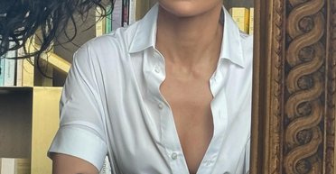 Дженніфер Лопес помітили в економкласі літака (фото)