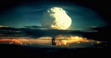 Страшно навіть уявити: скільки ядерних бомб підірвали за майже 80 років