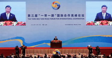 Найбільший кредитор у світі: Китаю винні понад 1 трлн доларів, — CNN