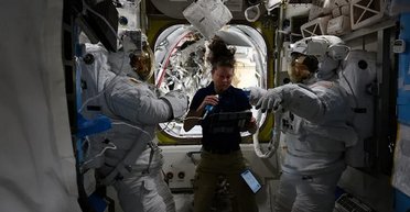 "Всюди вода": астронавти NASA не змогли вийти у відкритий космос із МКС, що сталося
