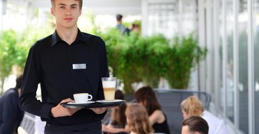 Дети и деньги. С какого возраста нужно учиться зарабатывать?