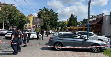 Стрельба в Черкассах: КОРД задержал мужчину, который захватил McDonald's (фото)