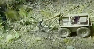 Навіть не помітили: робот ЗСУ вкрав кулемет із позицій ЗС РФ (відео)