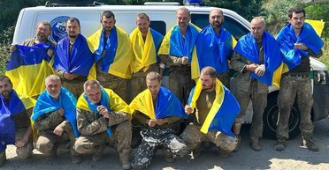 Оккупанты открыли "черный рынок" торговли украинскими военнопленными: в ISW назвали цель