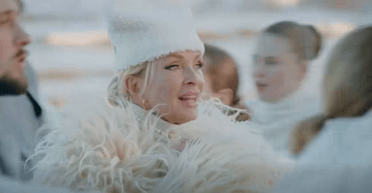 Лайма Вайкуле исполнила "Щедрик" в рекламе АТБ: мнение украинцев разделилось (видео)