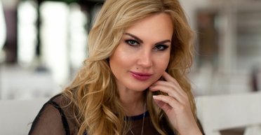 "Это минимум": Камалия сказала, сколько должен зарабатывать ее муж, и какую сумму она тратит ежемесячно