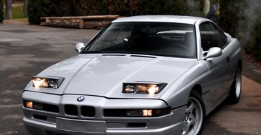 Их выпустили всего 1510: в Украине засветился культовый заряженный BMW 90-х (фото)