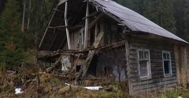 Приїжджала Леся Українка: відомий курорт у Карпатах став "селом-привидом" (фото)