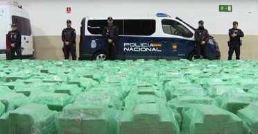 В Испании у высокопоставленного полицейского за стеной дома нашли 20 млн евро: подробности