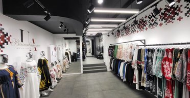 "Вишиті сенси": як ветеранська родина перетворила волонтерство на власну справу і вийшла на міжнародний рівень