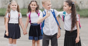 Скоро до школи: 12 практичних порад про те, як підготувати дитину до навчального року в Україні