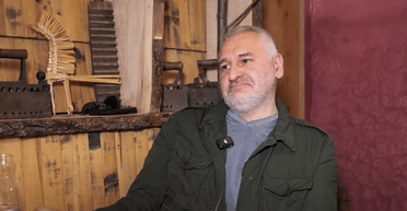 "Бандерівська сім'я": Марк Фейгін одружився з українкою, у них є спільна дитина (фото)