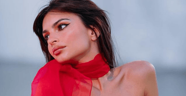 Супермодель Емілі Ратаковскі підігріла чутки про новий роман (фото)